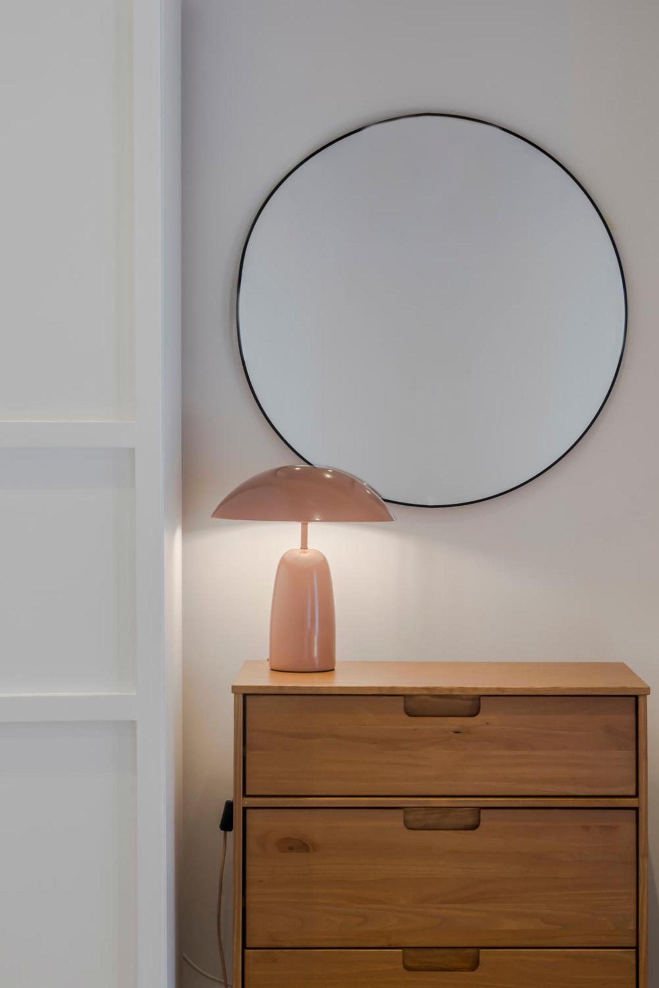 Bijou Flat On Broadway Market ลอนดอน ภายนอก รูปภาพ