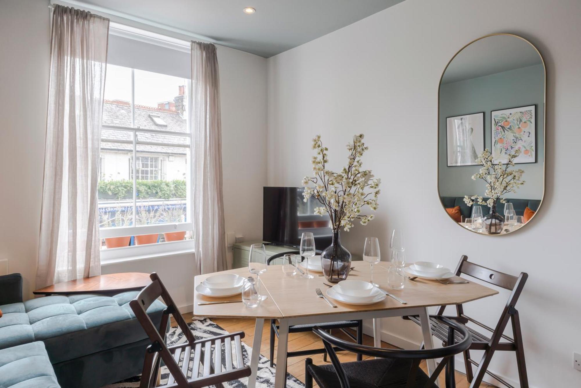 Bijou Flat On Broadway Market ลอนดอน ภายนอก รูปภาพ