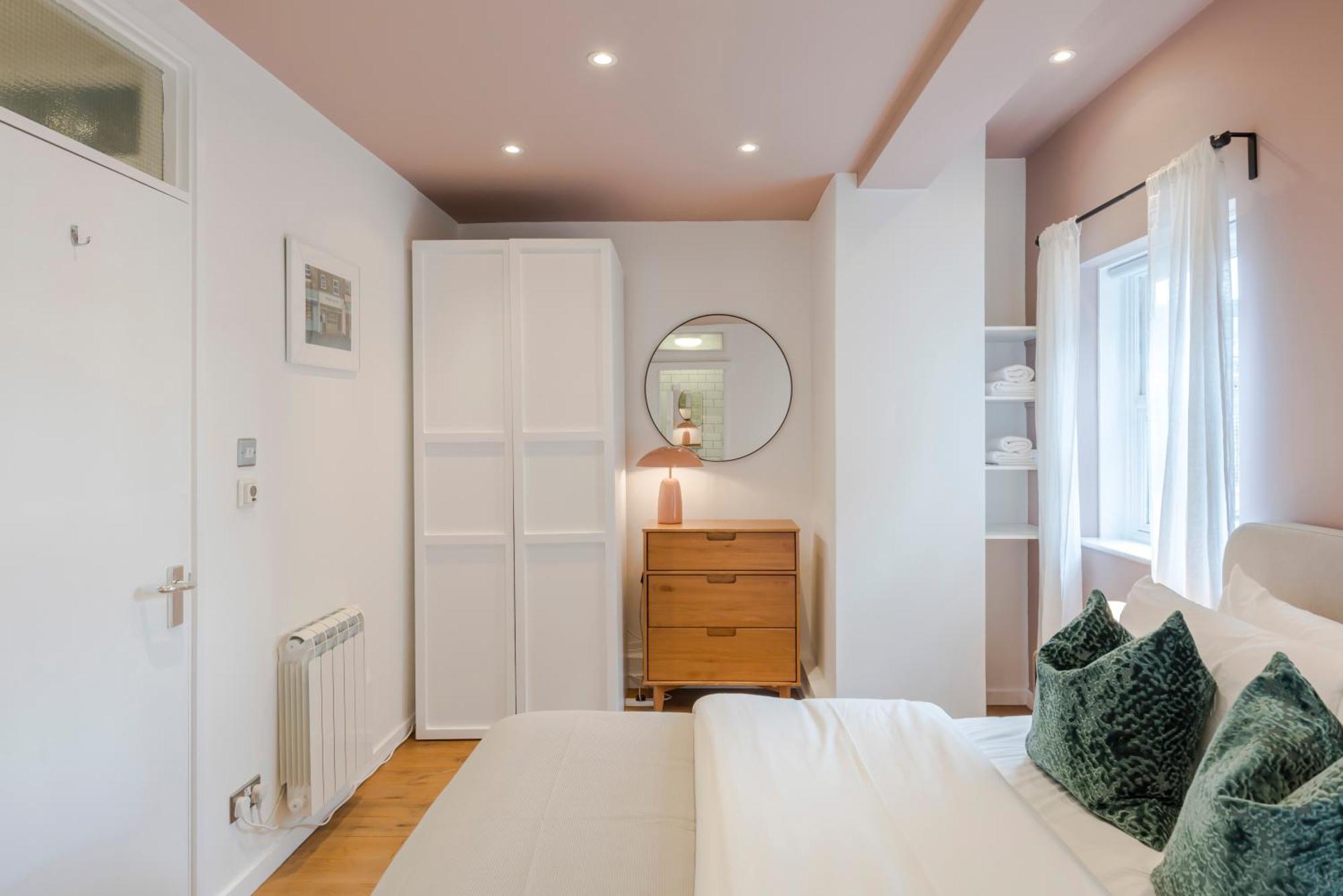 Bijou Flat On Broadway Market ลอนดอน ภายนอก รูปภาพ