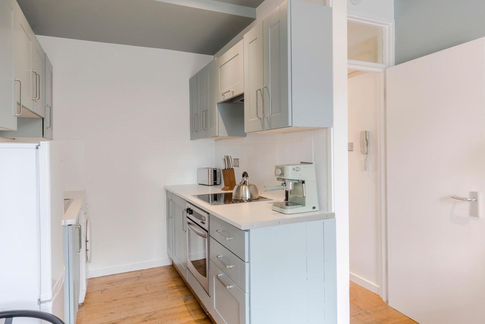 Bijou Flat On Broadway Market ลอนดอน ภายนอก รูปภาพ
